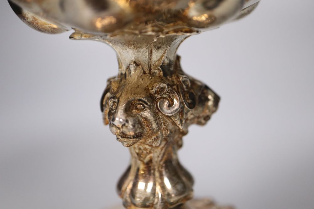 A Victorian lobed silver goblet, Edward & John Barnard, London, 1862, 19.8cm, 13.5 oz.